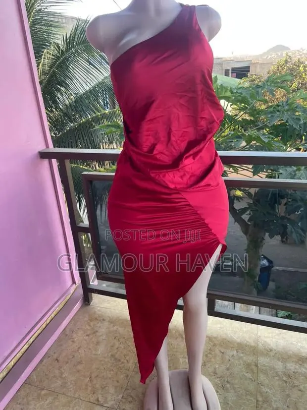 Dress for Sale · Photo 1