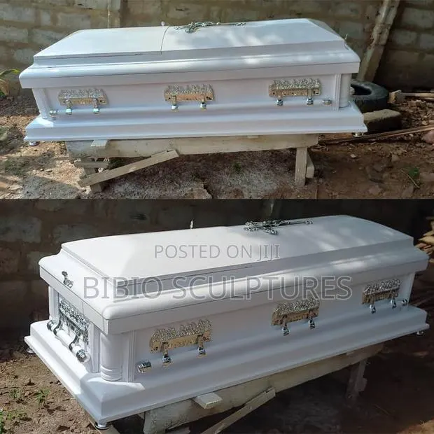Elegant White Premium Casket · Photo 1