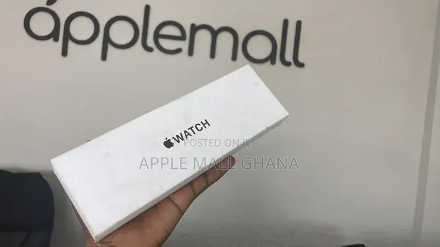 Apple Watch SE 3 44mm GPS · Photo 1
