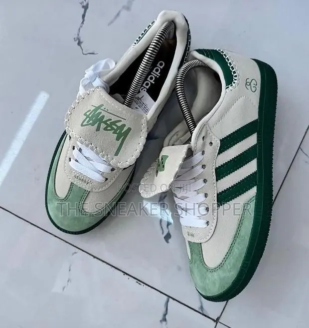 Adidas Samba OG X Stussy Collegiate Green · Photo 1