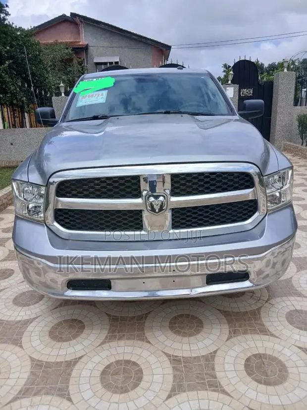 Dodge RAM 1500 3.6 Petrol AWD 2021 Silver