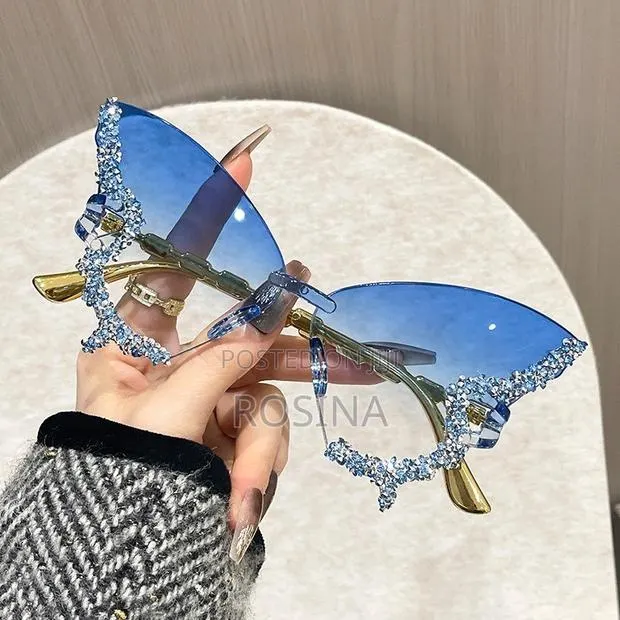 Fashion Black Sunglasses for Women · Photo 4