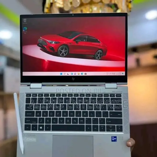 New Laptop HP EliteBook x360 1040 G9 32GB Intel Core i7 SSD 512GB · Photo 1