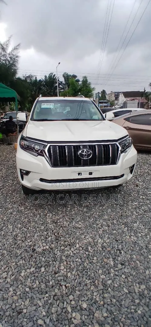 Toyota Land Cruiser Prado 2.7 2019 White · Photo 1
