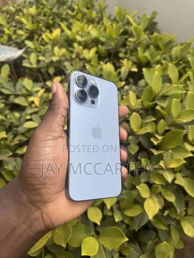 Apple iPhone 13 Pro 256 GB Blue · Photo 1