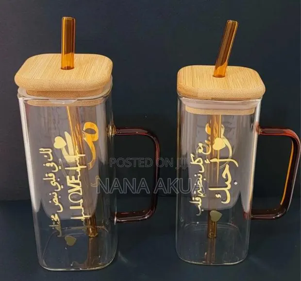 Customized Glass Mug With Wooden Lid · Photo 1