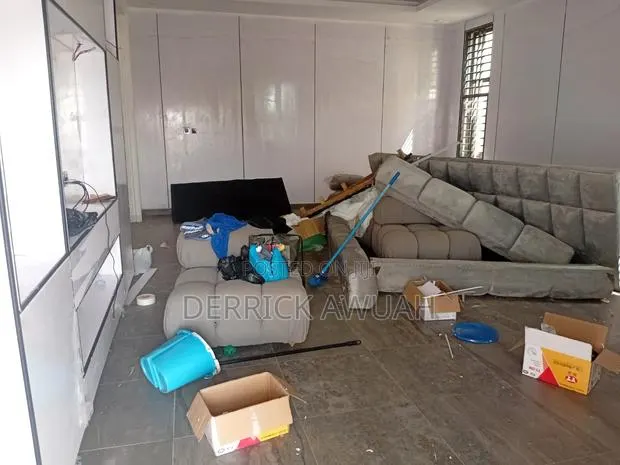 Cleaning Space for a Healthy Living · Photo 1