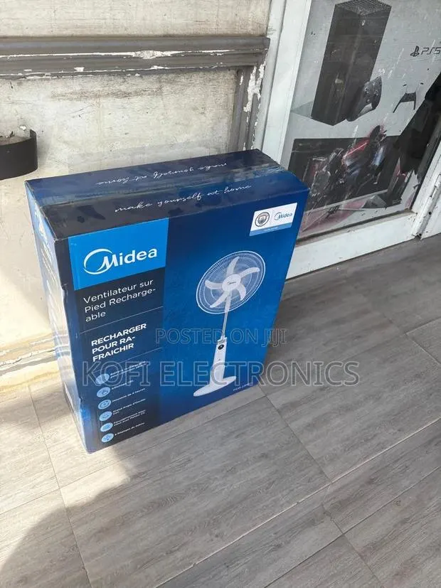 Midea Rechargeable Fan With Led Indicator · Photo 1