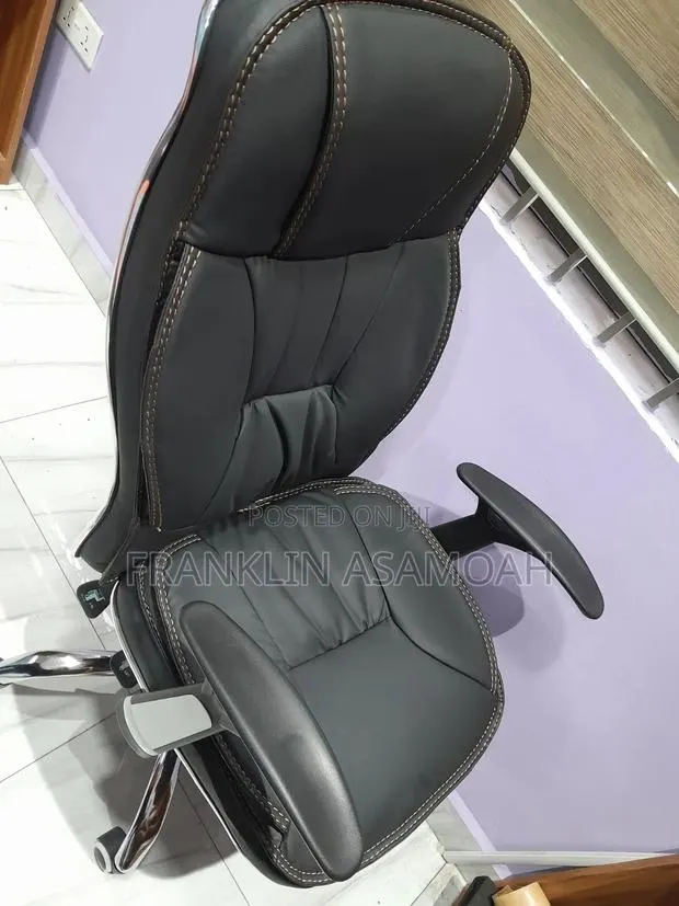 Home and Office Chairs · Photo 1