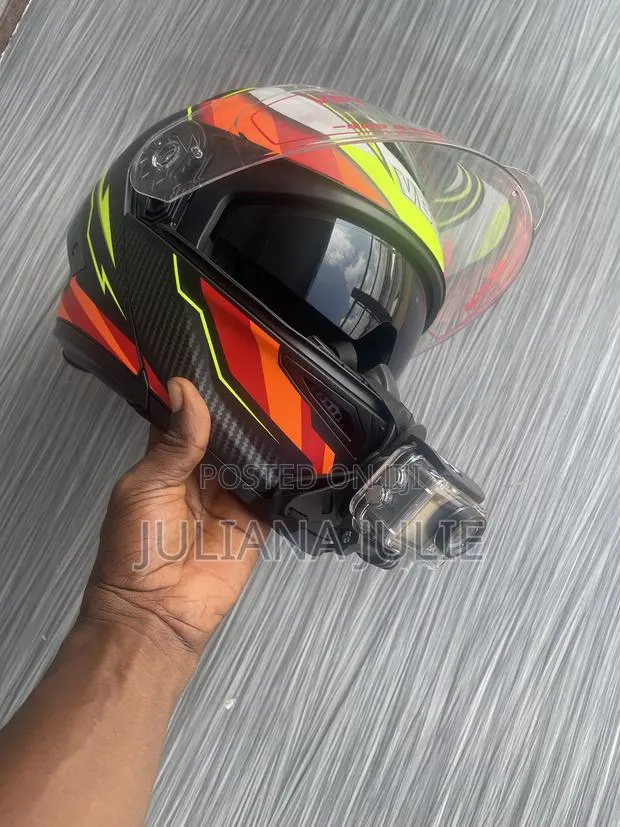 Original Professional Riders Helmet With Front Camera and Bluetooth · Photo 1