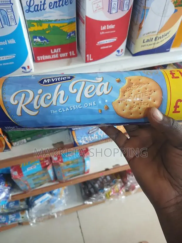 Mcvites Rich Tea Biscuits (300g) · Photo 1