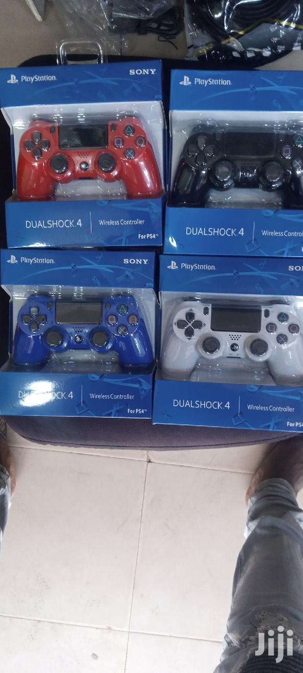 Dual Shock 4 Game Pad (Ps4) · Photo 3