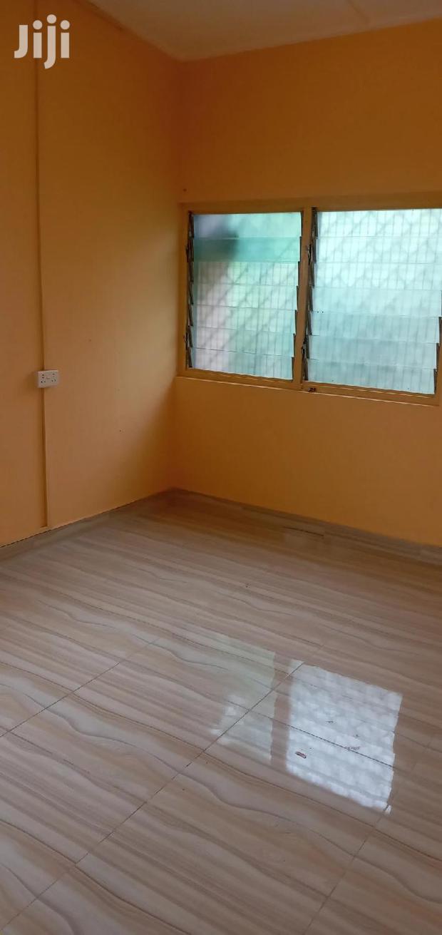Neat 2-Bedroom Self Compound Dansoman · Photo 5