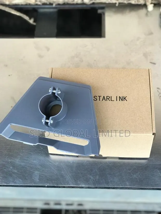 Click-and-Go Starlink Pipe Adapter · Photo 1