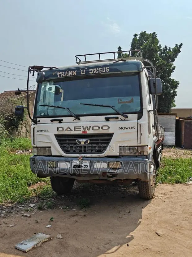 Daewoo Novus Truck · Photo 1