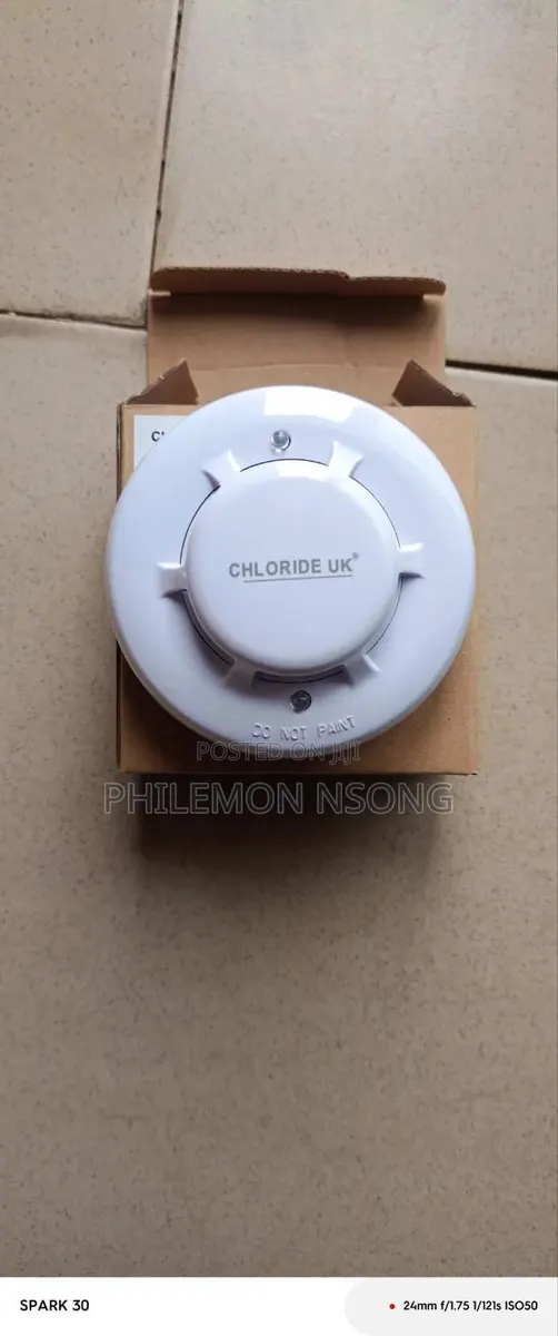 Chloride Uk Optical Smoke Detector. · Photo 1