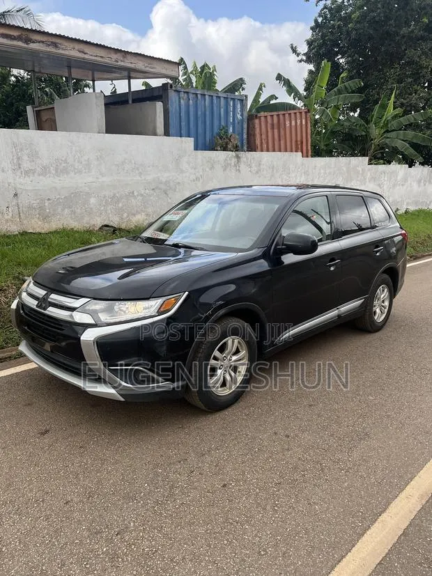Mitsubishi Outlander 2016 Black · Photo 1