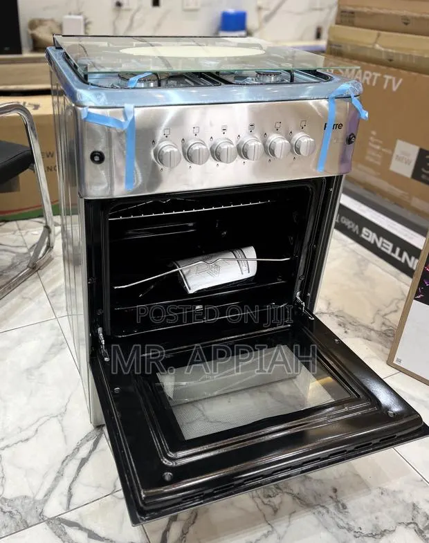 Affordable Ferre Glass Lid 4 Gas Burner With Grill(Gray) · Photo 1