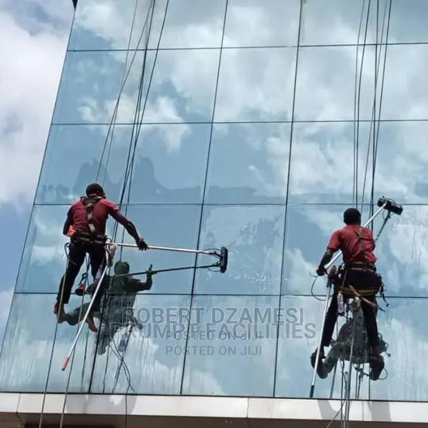 Highlevel/Facade/Alucubon Cleaning · Photo 1