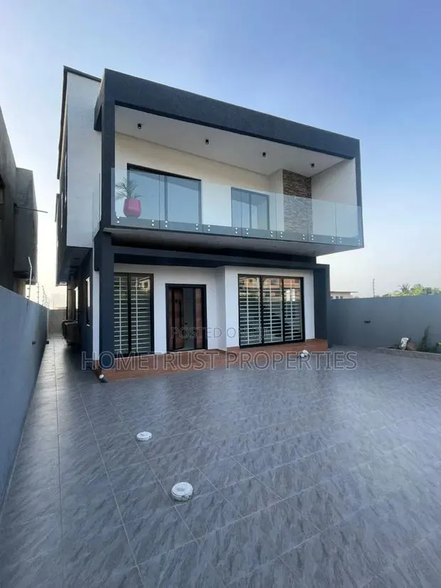 4bdrm Duplex in Oyarifa, Pentecost for sale · Photo 1