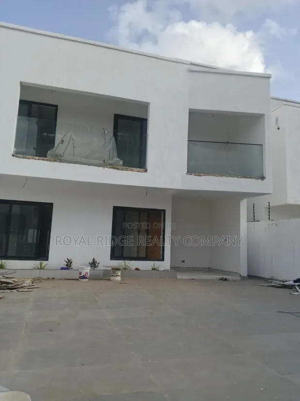 4bdrm House in Burma Hills Close To, Accra Metropolitan for sale · Photo 1