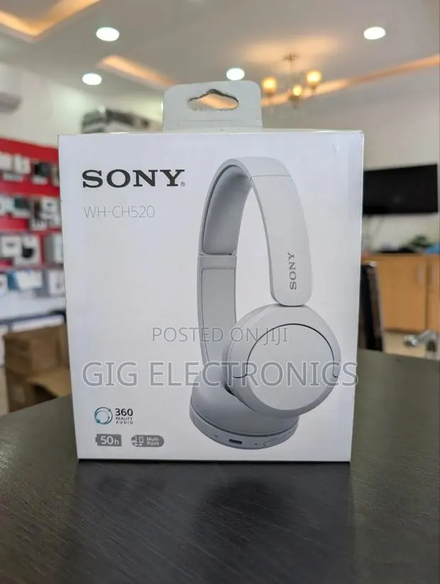 Sony WH-CH520 Wireless on-Ear Headphones With Microphone (Black) · Photo 1