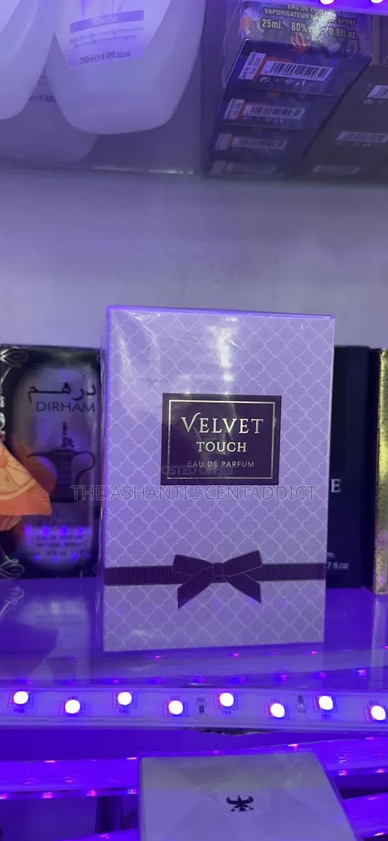 Velvet Touch · Photo 1