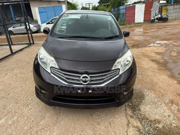 Nissan Note 2013 Purple · Photo 1