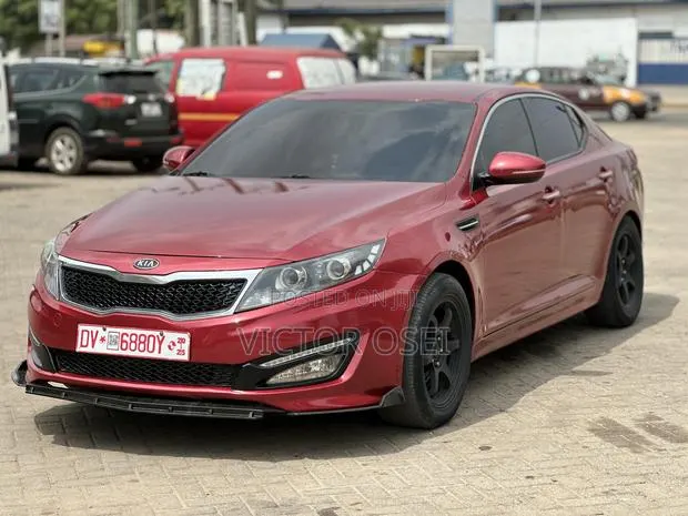 Kia K5 2.0 T-GDI 2011 Red · Photo 1