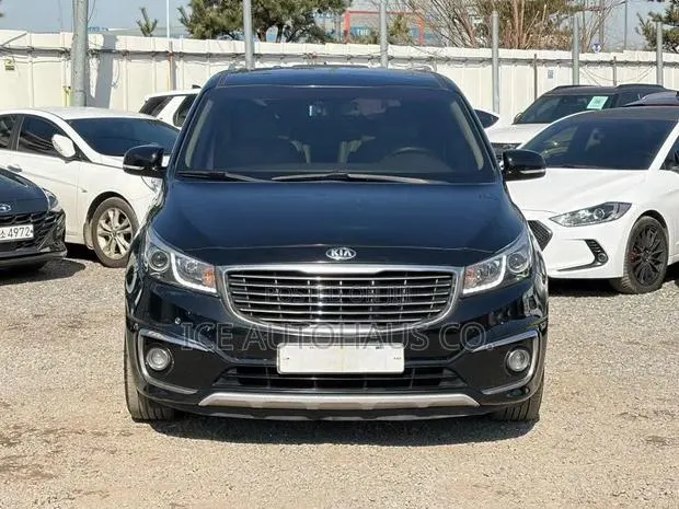Kia Carnival 2017 Black · Photo 1