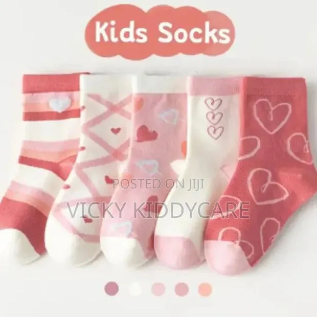 Kids Socks for Girls · Photo 1