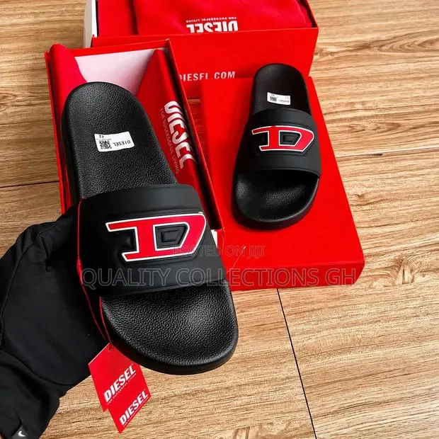 Diesel Slippers · Photo 1