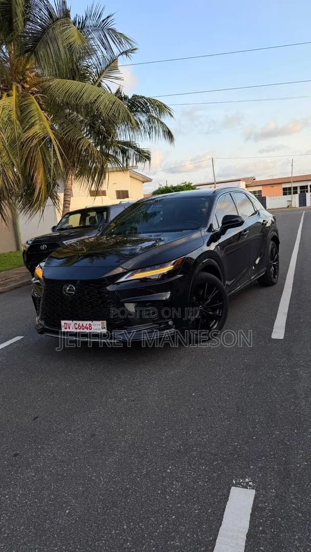 Lexus RX 500h F SPORT Performance AWD 2023 Black · Photo 1