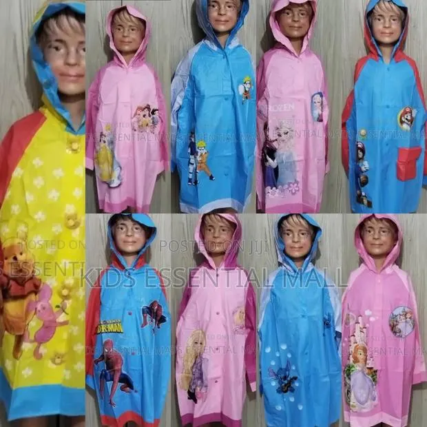 2 to 8years Cartoon PVC Raincoat for Kids · Photo 1