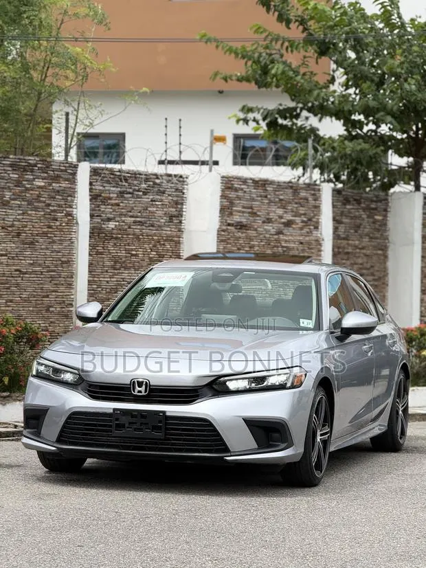 Honda Civic Sport 2022 Silver · Photo 1