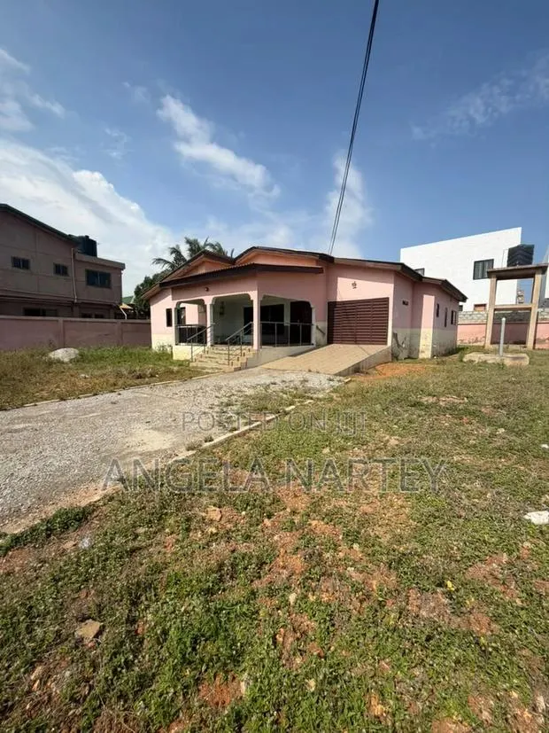 Titled 80/100 Feet Land at Manet-Spintex · Photo 1