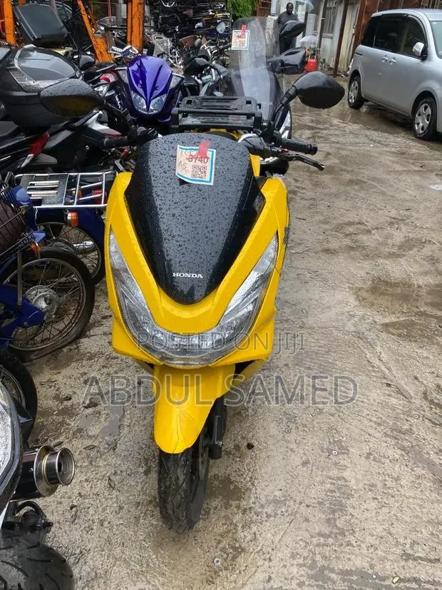 Honda 2020 Yellow · Photo 1
