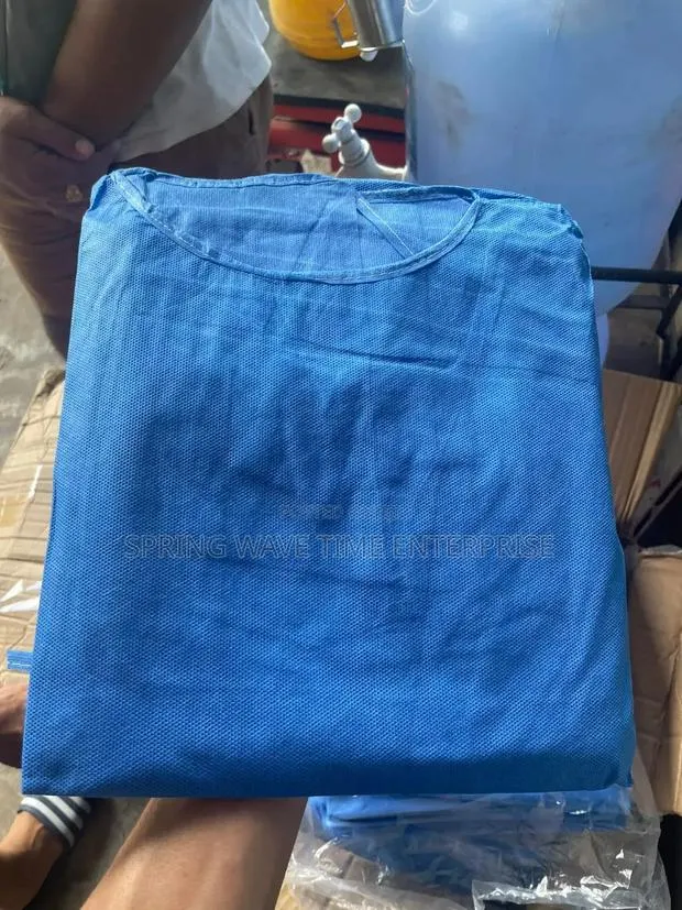 Disposable Patient Surgical Gown · Photo 1