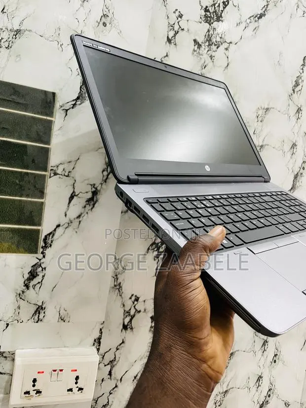 Laptop HP 650 8GB Intel Core i5 SSD 128GB · Photo 1