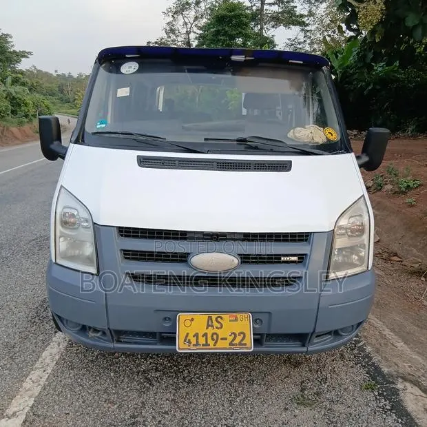 Ford Transit 2008 White · Photo 1