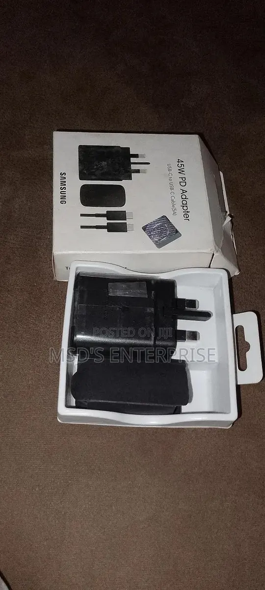 Samsung Type C to Type C Charger · Photo 1