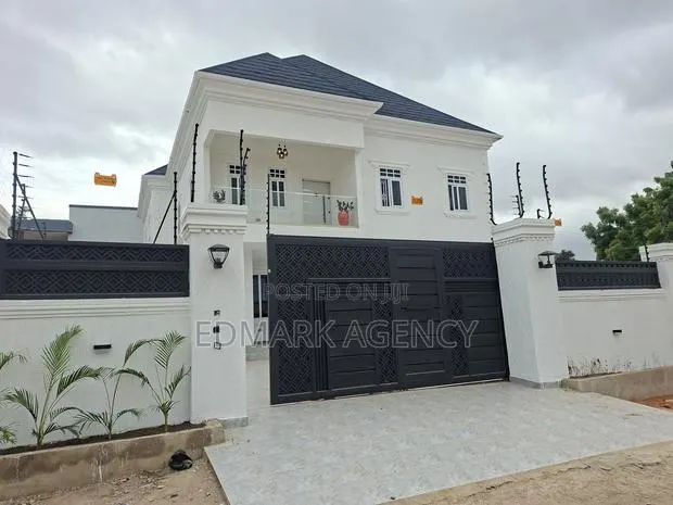 4bdrm House in Kwabenya Acp for sale · Photo 1