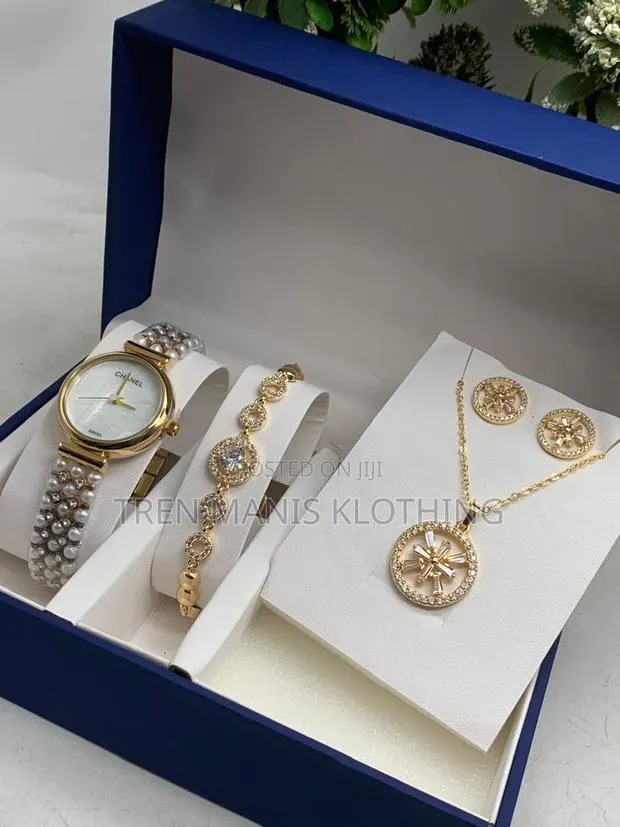 Ladies Gold Watches Set · Photo 1