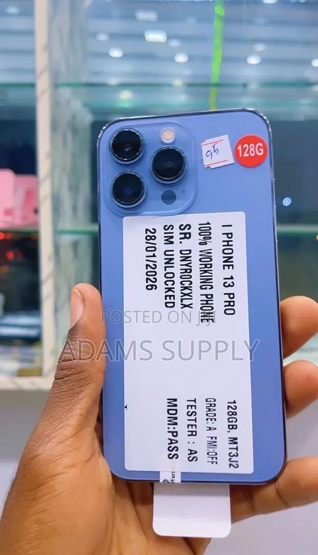 Apple iPhone 13 Pro 128 GB Blue · Photo 1