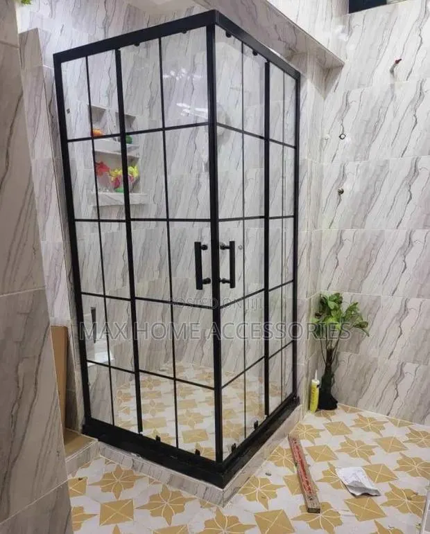 Glass Only Shower Cubicle · Photo 1