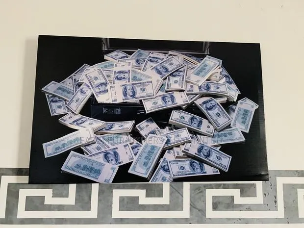 Wall Arts Canvas · Photo 1