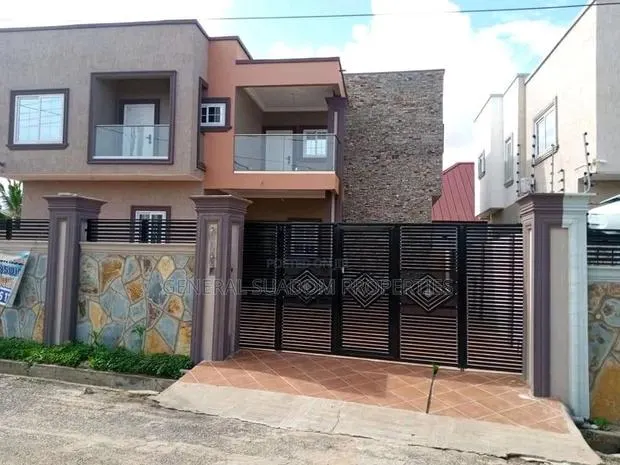 4bdrm House in Suadom Properties, Baatsona Total for Rent · Photo 1