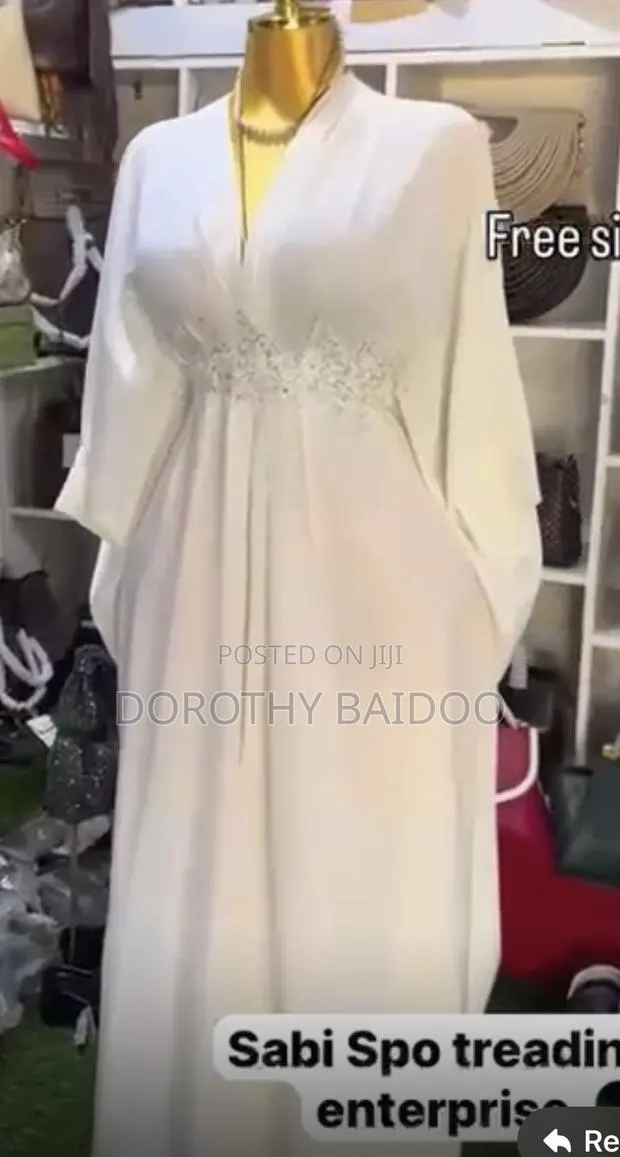 Large Size to 4xl Dress · Photo 1