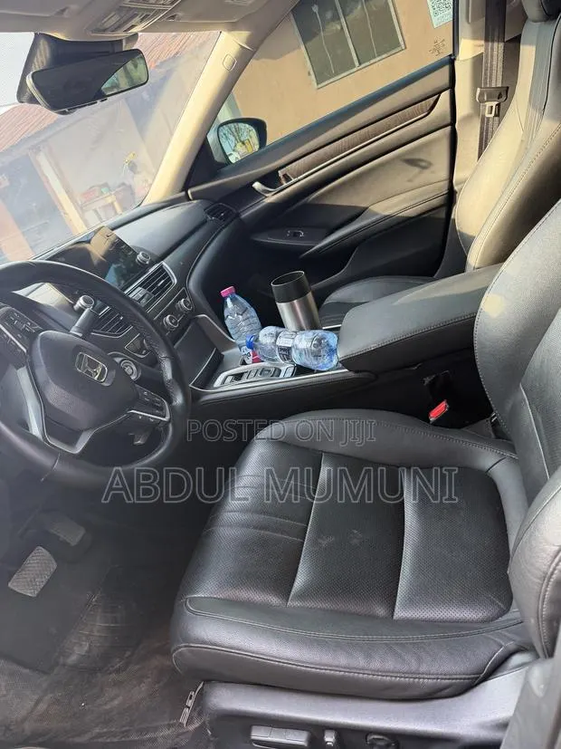 Honda Accord Sport 4dr Sedan FWD (2.4L 4cyl 2A) 2016 Red · Photo 1