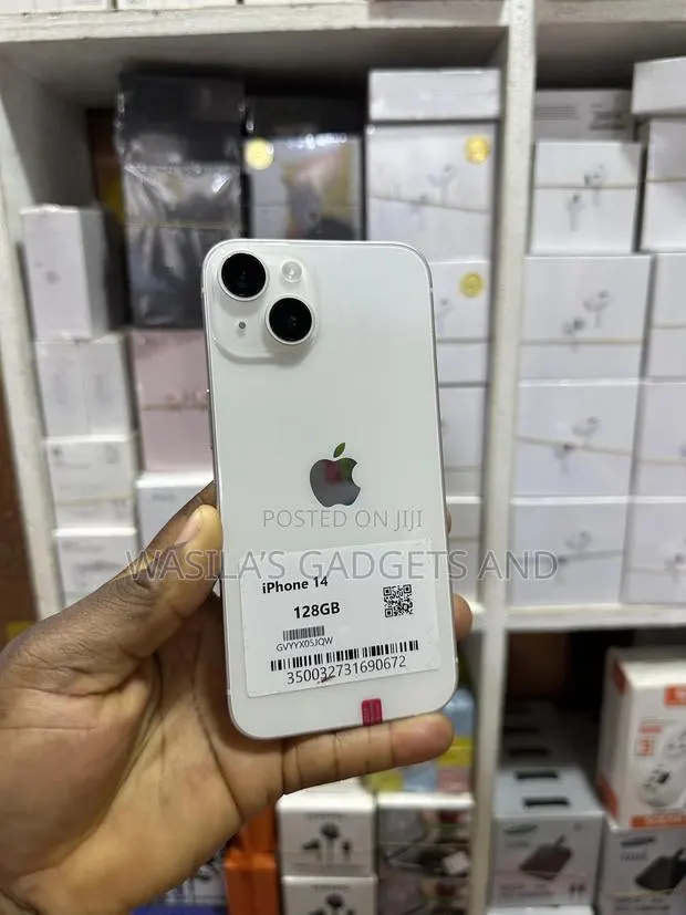 Apple iPhone 14 128 GB White · Photo 1